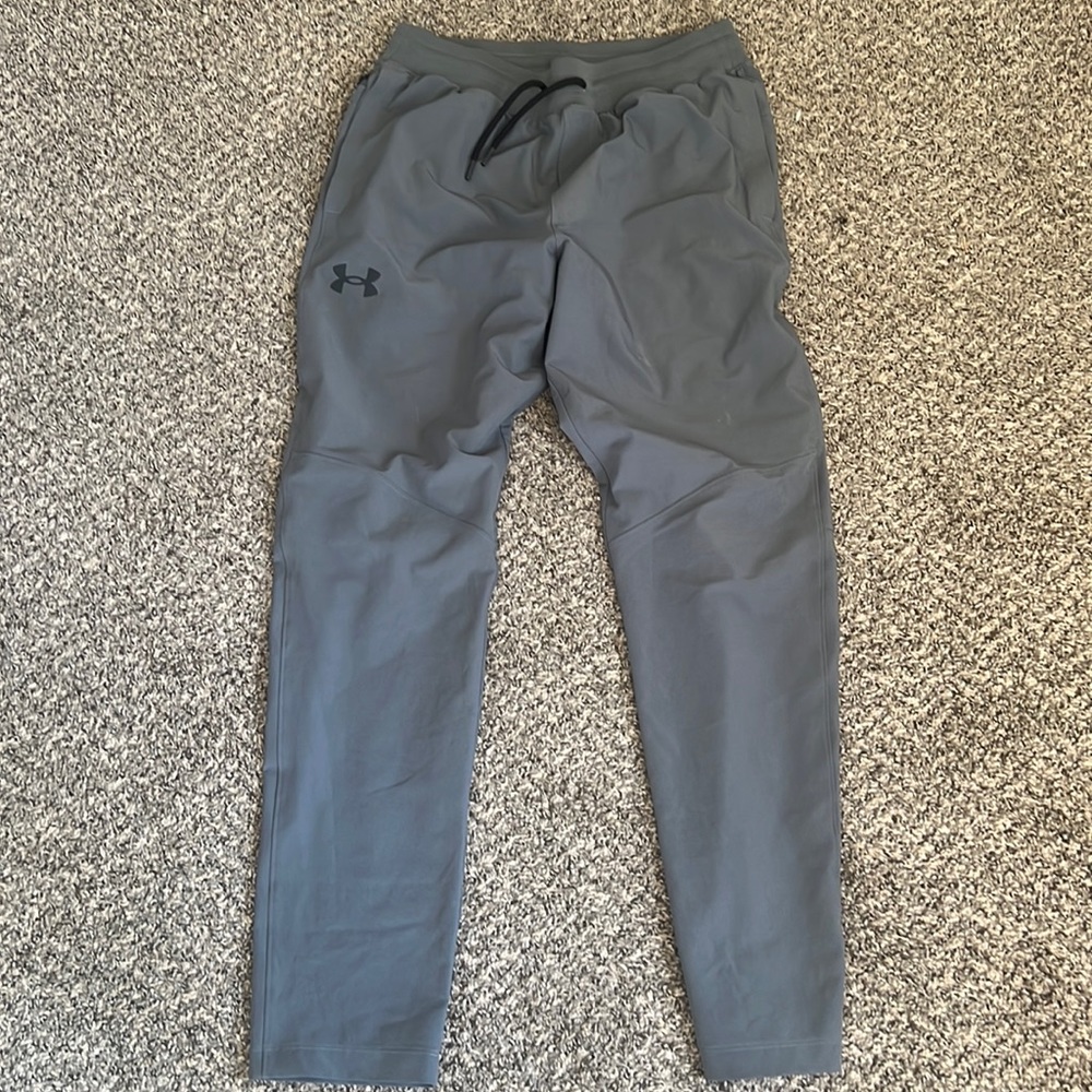 Under Armour joggers. Mens L